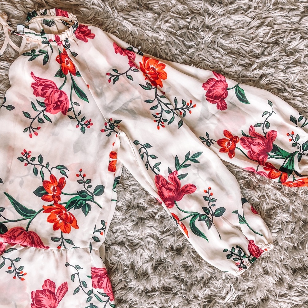 Peplum floral top 🌺